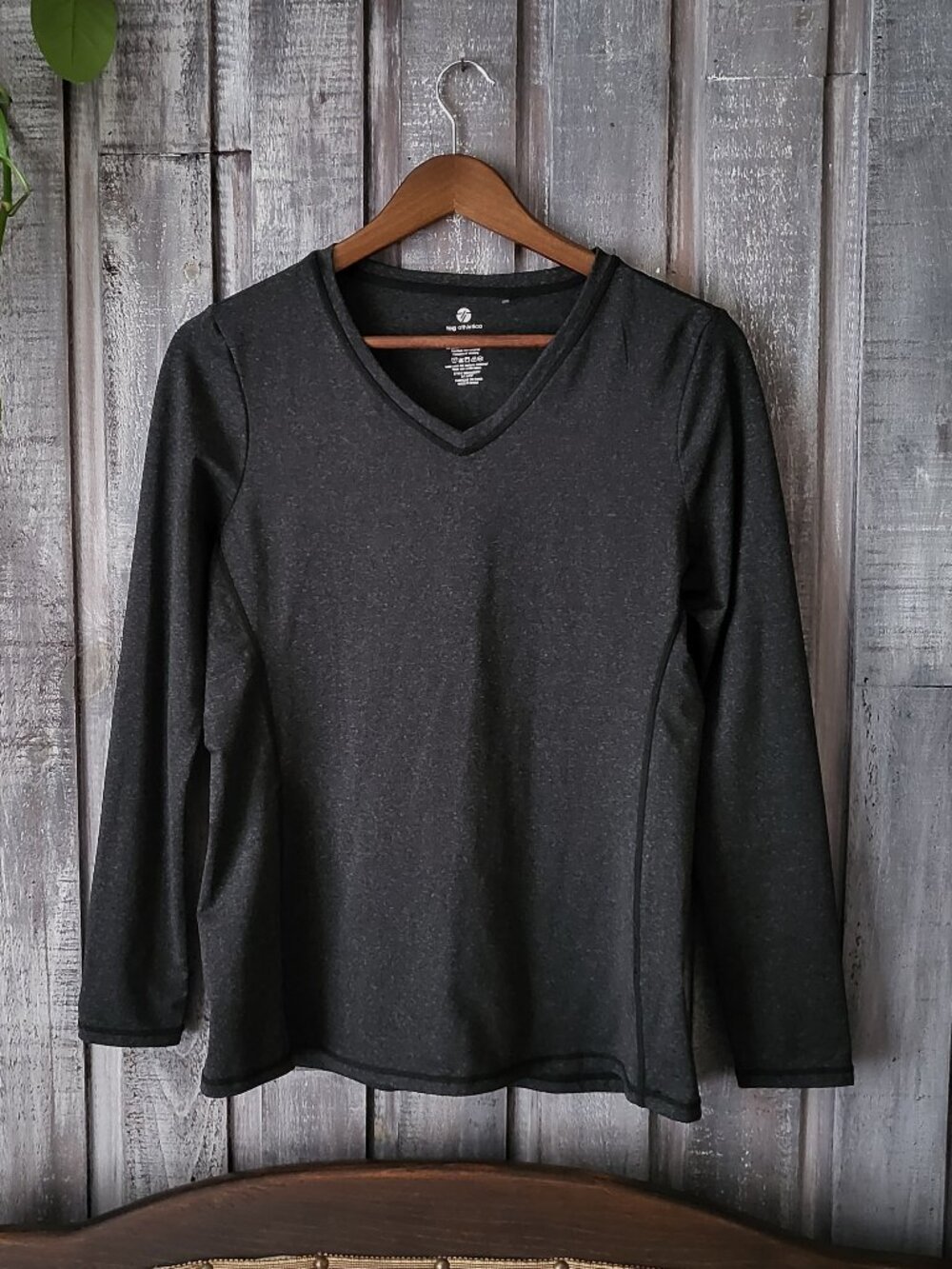 Charcoal Gray V-Neck Long Sleeve Shirt M